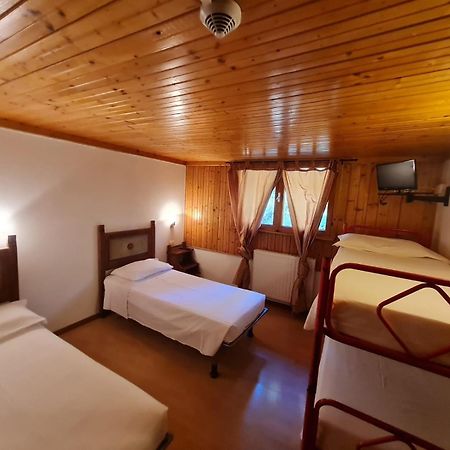 Hostel Il Pirata Cavareno Dış mekan fotoğraf