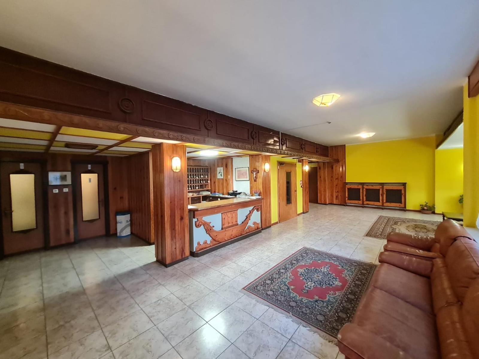 Hostel Il Pirata Cavareno Dış mekan fotoğraf